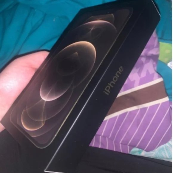 Barely used almost brand new my daughter wanted a blue one instead lol. - Picture 3 of 3